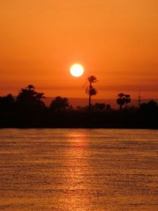 Voir le détail de cette oeuvre: Lever de soleil dur le Nil